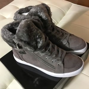 g by guess gabbi sneakers